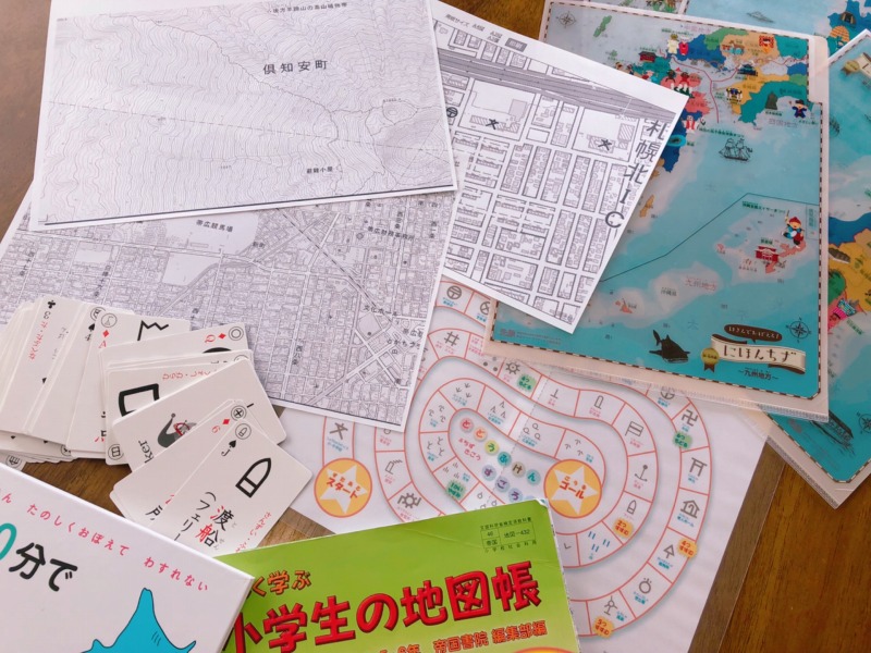 今月の親勉ラボ4月は『地図』をテーマに遊びます。北海道札幌・倶知安 親勉インストラクター松本まきこ 地球まるごと遊び場に